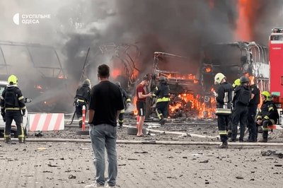 "Небо просто чорне": що очевидці розповіли про ранкову атаку РФ на Одесу 13 липня