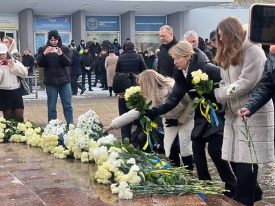 У Вінниці вшанували пам’ять учасників Революції гідності У Вінниці вшанували пам’ять учасників Революції гідності