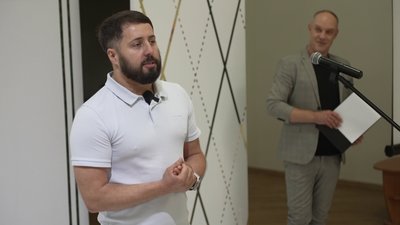 «В нього життя вирувало»: пам’ять Героя Небесної сотні Олександра Храпаченка вшанували у день його народження «В нього життя вирувало»: пам’ять Героя Небесної сотні Олександра Храпаченка вшанували у день його народження