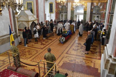 У Луцьку попрощалися з 43-річним військовослужбовцем Олександром Бондаренком У Луцьку попрощалися з 43-річним військовослужбовцем Олександром Бондаренком