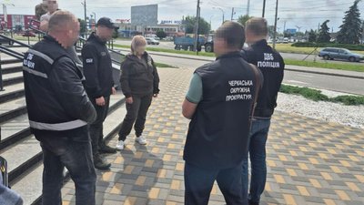 У Черкасах затримали підозрювану в організації схеми ухилення від мобілізації У Черкасах затримали підозрювану в організації схеми ухилення від мобілізації
