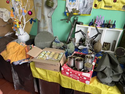 Як волонтери фонду "Крапля до краплі" із Кролевця допомагають військовим Як волонтери фонду "Крапля до краплі" із Кролевця допомагають військовим