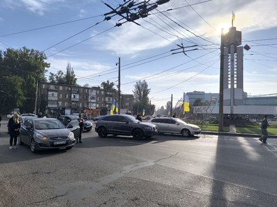 У Кривому Розі у день жалоби пройшла хвилина мовчання У Кривому Розі у день жалоби пройшла хвилина мовчання