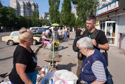 Стихійна торгівля у Херсоні Стихійна торгівля у Херсоні