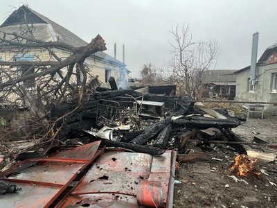 Поліція Харківщини показала наслідки ракетного удару РФ по Куп'янському району Поліція Харківщини показала наслідки ракетного удару РФ по Куп'янському району
