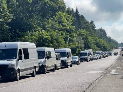 На Львівщині на 40% зріс пасажиропотік на кордоні: де найменші черги На Львівщині на 40% зріс пасажиропотік на кордоні: де найменші черги