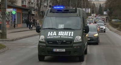 У Тернополі зустріли тіло захисника Андрія Буди, прощання з військовим, 13 грудня 2025 року У Тернополі зустріли тіло захисника Андрія Буди, прощання з військовим, 13 грудня 2025 року