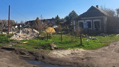 Селище Зелений Гай Комарська громада Донецька область 4 квітня 2025 рік Селище Зелений Гай Комарська громада Донецька область 4 квітня 2025 рік
