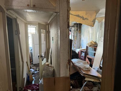 Удар БпЛА по Павлограду на Дніпропетровщині: що відбувається на місці атаки та що розповідають очевидці Удар БпЛА по Павлограду на Дніпропетровщині: що відбувається на місці атаки та що розповідають очевидці