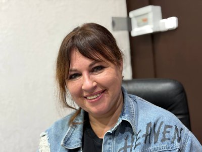 Продають тури під вибухами за 30 км від фронту: як у Шахтарському на Дніпропетровщині працює туристична агенція Продають тури під вибухами за 30 км від фронту: як у Шахтарському на Дніпропетровщині працює туристична агенція