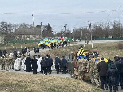 Похорон військового, Володимир Серкізевич, Тернопільщина, березень 2025 Похорон військового, Володимир Серкізевич, Тернопільщина, березень 2025
