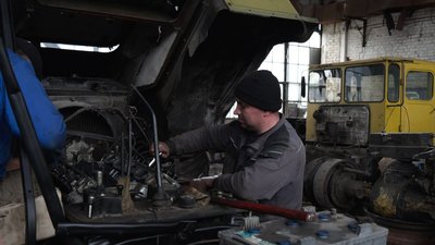 "Тачка на ТрОкачку". Тероборона Київщини отримала кошти на ремонт старих автівок "Тачка на ТрОкачку". Тероборона Київщини отримала кошти на ремонт старих автівок