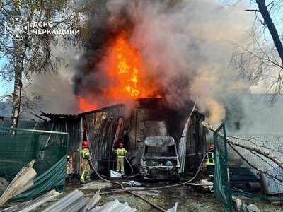 Горіло приватне підприємство та обʼєкт інфраструктури: що відомо про дронову атаку РФ на Черкащині Горіло приватне підприємство та обʼєкт інфраструктури: що відомо про дронову атаку РФ на Черкащині