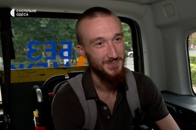 Пандус, спеціальні ремені та паски безпеки: в Одесі запустили інклюзивний трансфер для військових Пандус, спеціальні ремені та паски безпеки: в Одесі запустили інклюзивний трансфер для військових