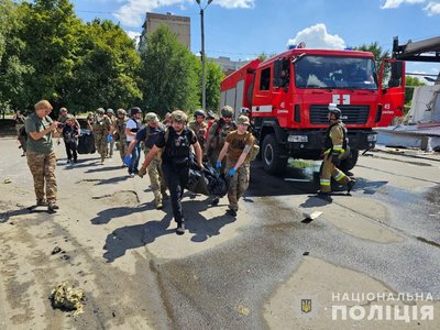 Під загрозою повторної атаки. Удар по "Екомаркету" у Костянтинівці: у супермаркеті в перебували пів сотні людей Під загрозою повторної атаки. Удар по "Екомаркету" у Костянтинівці: у супермаркеті в перебували пів сотні людей