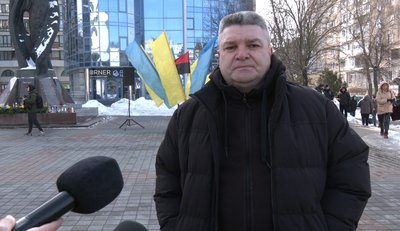 Володимир Голоднюк, батько Героя Небесної Сотня Устима Голоднюка, вшанування Небесної Сотні, 20 лютого 2026 року Володимир Голоднюк, батько Героя Небесної Сотня Устима Голоднюка, вшанування Небесної Сотні, 20 лютого 2026 року