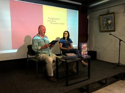 Про смерть бабусі очима дитини. В Івано-Франківську презентували книжку "Баба Анна" Про смерть бабусі очима дитини. В Івано-Франківську презентували книжку "Баба Анна"