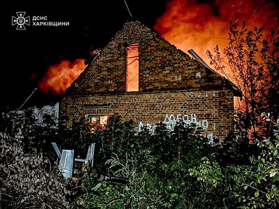 Через атаку РФ по Приколотному загинув чоловік, сталася пожежа Через атаку РФ по Приколотному загинув чоловік, сталася пожежа