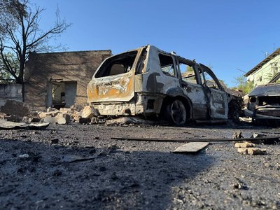 "Машини спалахнули. Диму повно було": очевидці про обстріл Запоріжжя "шахедами" 23 вересня "Машини спалахнули. Диму повно було": очевидці про обстріл Запоріжжя "шахедами" 23 вересня