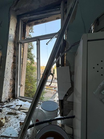 В Одесі через російський дроновий удар пошкоджено станцію переливання крові — ОВА В Одесі через російський дроновий удар пошкоджено станцію переливання крові — ОВА