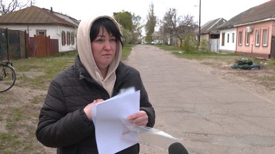 Тримає 14 собак в будинку у середмісті та вигулює їх без намордників: чернігівці поскаржились на сусіда поліції Тримає 14 собак в будинку у середмісті та вигулює їх без намордників: чернігівці поскаржились на сусіда поліції