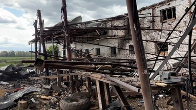 Смертельна атака РФ на Лукнів на Чернігівщині: що розповіли представники пошкоджених сільгосппідприємств Смертельна атака РФ на Лукнів на Чернігівщині: що розповіли представники пошкоджених сільгосппідприємств