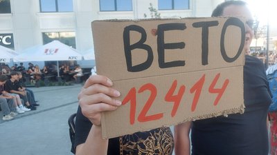 Жителі Хмельницького вийшли на пікет проти обмеження повноважень НАБУ та САП
