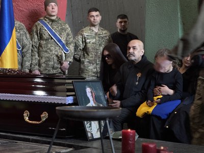 Був народжений для мистецтва, а загинув воїном: у Києві попрощалися з бійцем РДК Тимофієм Ануфрієвим Був народжений для мистецтва, а загинув воїном: у Києві попрощалися з бійцем РДК Тимофієм Ануфрієвим