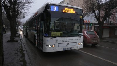 "Водіїв з одного маршруту — на інший": інтервʼю з директором Чернівецького тролейбусного управління Оробцем "Водіїв з одного маршруту — на інший": інтервʼю з директором Чернівецького тролейбусного управління Оробцем