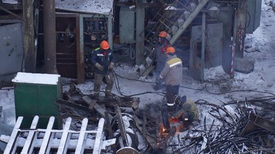 На пошкодженій російськими ударами ТЕС триває ліквідація руйнувань На пошкодженій російськими ударами ТЕС триває ліквідація руйнувань