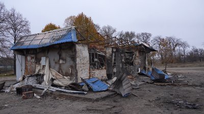 "Ми просто відрізані від цивілізації": як живуть у Левадному на Дніпропетровщині за 13 км від фронту "Ми просто відрізані від цивілізації": як живуть у Левадному на Дніпропетровщині за 13 км від фронту