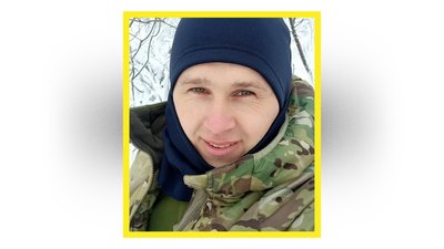 На Чернігівщині попрощалися з бійцями Андрієм Нестеренком, Юрієм Косяченком та Олександром Найдьоном На Чернігівщині попрощалися з бійцями Андрієм Нестеренком, Юрієм Косяченком та Олександром Найдьоном
