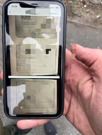 У Києві брат з сестрою підробляли довідки, аби ухилянти змогли виїхати закордон У Києві брат з сестрою підробляли довідки, аби ухилянти змогли виїхати закордон