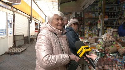 Ціни на яйця, м’ясо та паски: скільки коштує великодній кошик у Житомирі Ціни на яйця, м’ясо та паски: скільки коштує великодній кошик у Житомирі