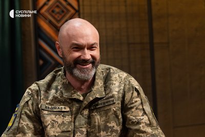 Військовослужбовець 12-го окремого центру спеціального призначення Тимур Хромаєв під час інтервʼю Суспільному, Київ, 14 травня 2026 року Військовослужбовець 12-го окремого центру спеціального призначення Тимур Хромаєв під час інтервʼю Суспільному, Київ, 14 травня 2026 року