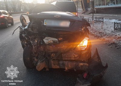 Потрощені 5 автівок і великий затор: нетверезий водій спричинив ДТП у центрі Києва Потрощені 5 автівок і великий затор: нетверезий водій спричинив ДТП у центрі Києва