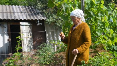 "За два тижні 90 буде": найстарша жителька Максимівщини розповіла про життя у малолюдному селі "За два тижні 90 буде": найстарша жителька Максимівщини розповіла про життя у малолюдному селі