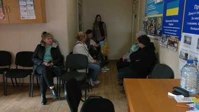 У селі біля Чернігова всім жителям відключили газ та просять укласти нові договори: що кажуть люди У селі біля Чернігова всім жителям відключили газ та просять укласти нові договори: що кажуть люди