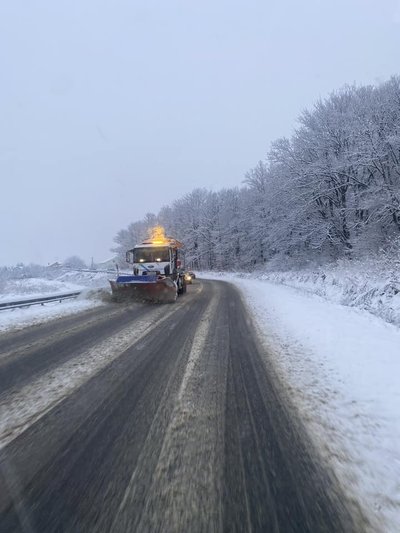 68 населених пунктів без світла: на Львівщині продовжують ліквідувати наслідки снігопаду 68 населених пунктів без світла: на Львівщині продовжують ліквідувати наслідки снігопаду