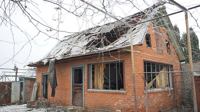 “Вибух дуже сильний був”: які наслідки обстрілу у селі Піщане