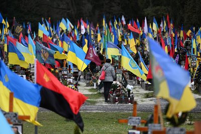 Марсове поле у Львові Володимир В'ятрович інтерв'ю Марсове поле у Львові Володимир В'ятрович інтерв'ю