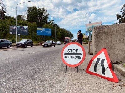 У Черкасах працюють мобільні блокпости У Черкасах працюють мобільні блокпости