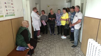 На Рівненщині приміщення стоматполіклініки віддали під інклюзивно-ресурсний центр. Як на це реагують місцеві жителі На Рівненщині приміщення стоматполіклініки віддали під інклюзивно-ресурсний центр. Як на це реагують місцеві жителі