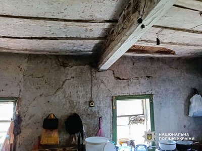 Жили в антисанітарних умовах: на Черкащині вилучили з родини двох дітей Жили в антисанітарних умовах: на Черкащині вилучили з родини двох дітей