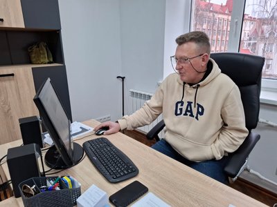 олег постоловський, ветеран, інклюзія, кабінет, робота, інвалідність