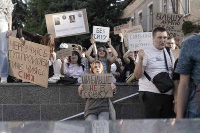 У Києві та інших містах третій день поспіль тривають протести проти відставки Федорова У Києві та інших містах третій день поспіль тривають протести проти відставки Федорова