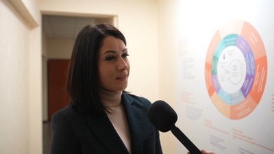 “За всю війну я ні разу не була в бомбосховищі, вони недоступні”: як в Сумах розв'язують питання безбар’єрності “За всю війну я ні разу не була в бомбосховищі, вони недоступні”: як в Сумах розв'язують питання безбар’єрності