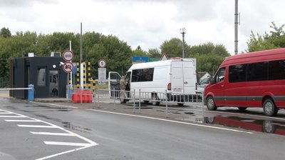 Устилуг - черги на кордоні Устилуг - черги на кордоні
