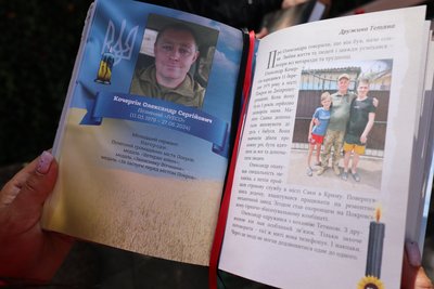 На Нікопольщині відкрили лавочку пам’яті на честь загиблого військового Олександра Кочергіна На Нікопольщині відкрили лавочку пам’яті на честь загиблого військового Олександра Кочергіна