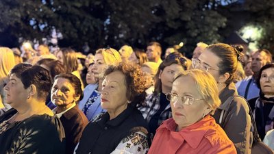 «Молитвою за Україну» втринадцяте розпочали День Незалежності в Ужгороді «Молитвою за Україну» втринадцяте розпочали День Незалежності в Ужгороді